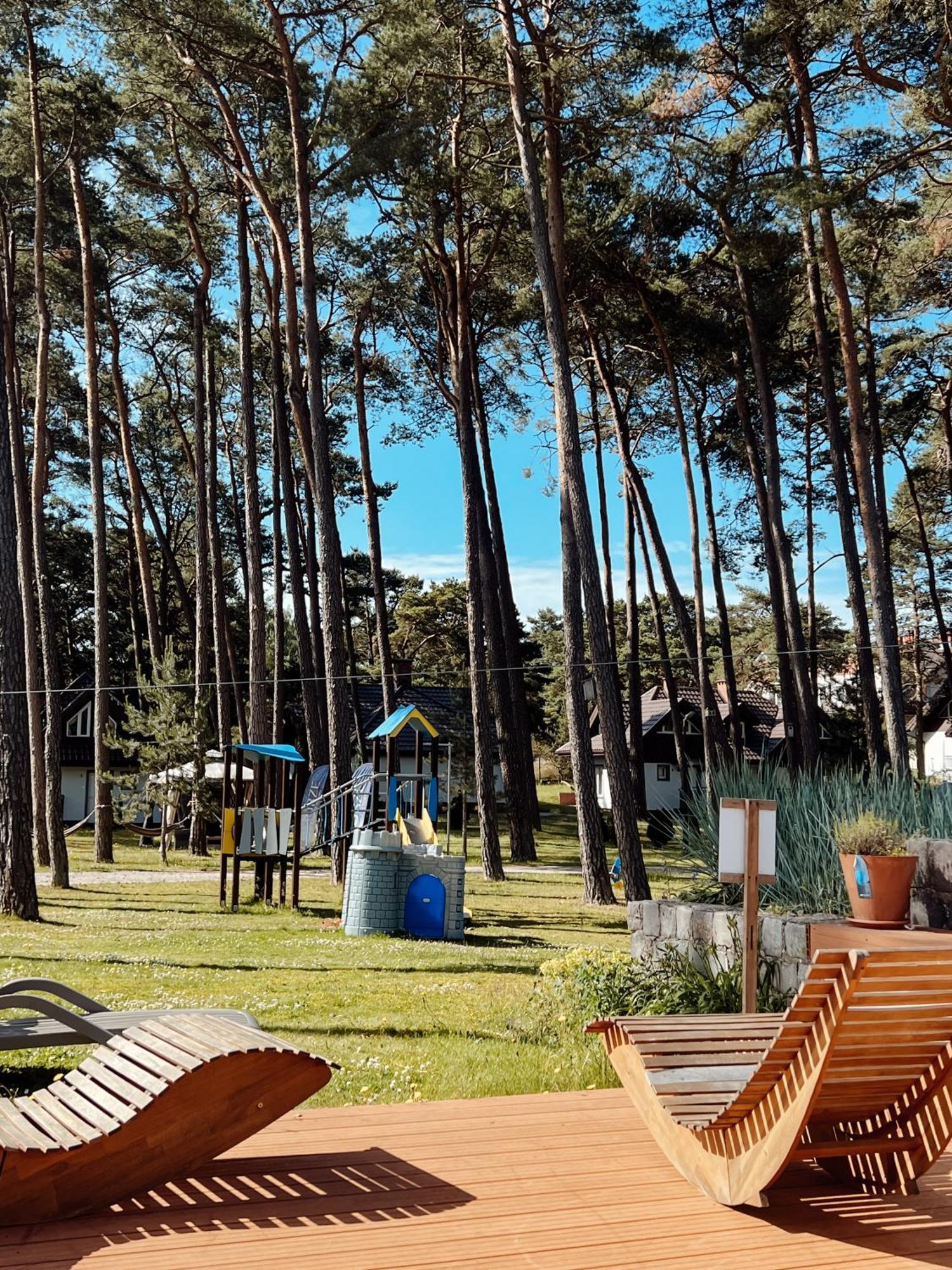 Forest Family Resort - Domki Caloroczne Ustka Exterior foto